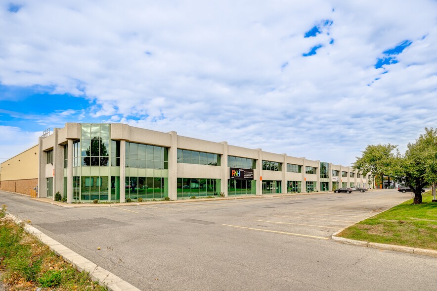 1925-1985 Boul Hymus, Dorval, QC en alquiler - Foto del edificio - Imagen 1 de 16