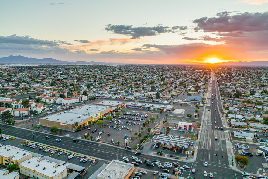 Thomas Rd, Phoenix, AZ en alquiler - Vista aérea - Imagen 3 de 32