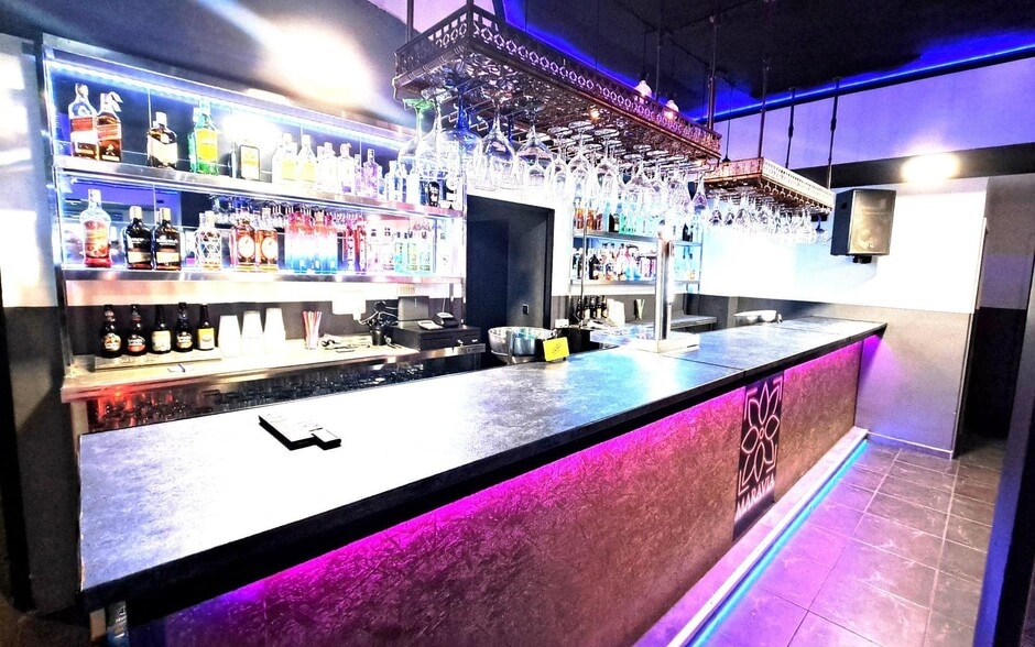 Local en València, Valencia en venta - Foto del edificio - Imagen 3 de 28