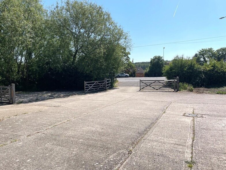 Bath Rd, Reading en alquiler - Foto del edificio - Imagen 3 de 3