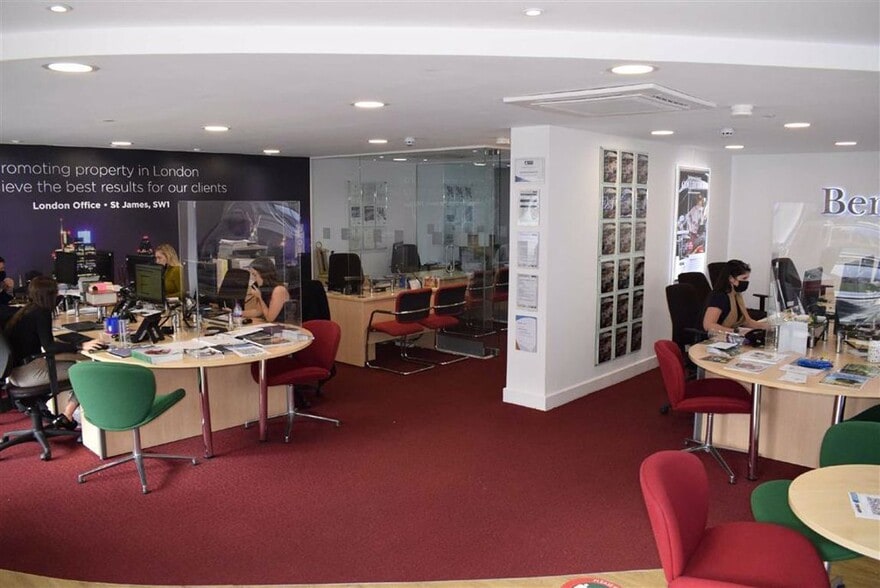 77-79 High St, Brentwood en venta - Foto del edificio - Imagen 2 de 5