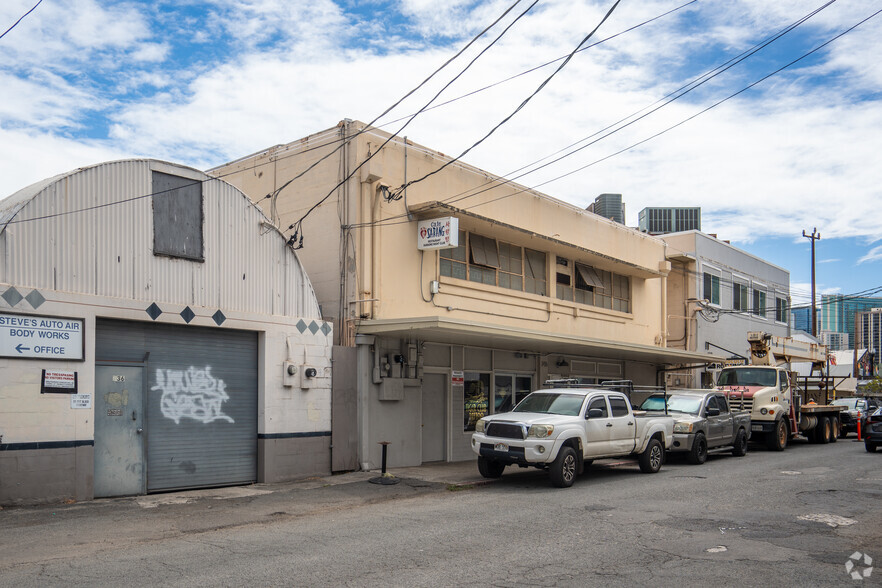 746 Ilaniwai St, Honolulu, HI en alquiler - Foto del edificio - Imagen 2 de 7