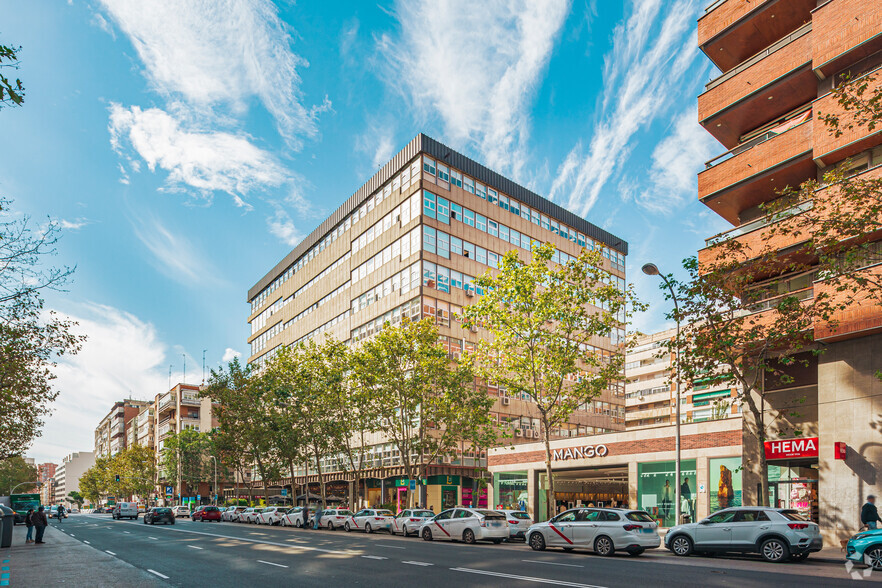 Calle Orense, 11, Madrid, Madrid en alquiler - Foto del edificio - Imagen 3 de 4