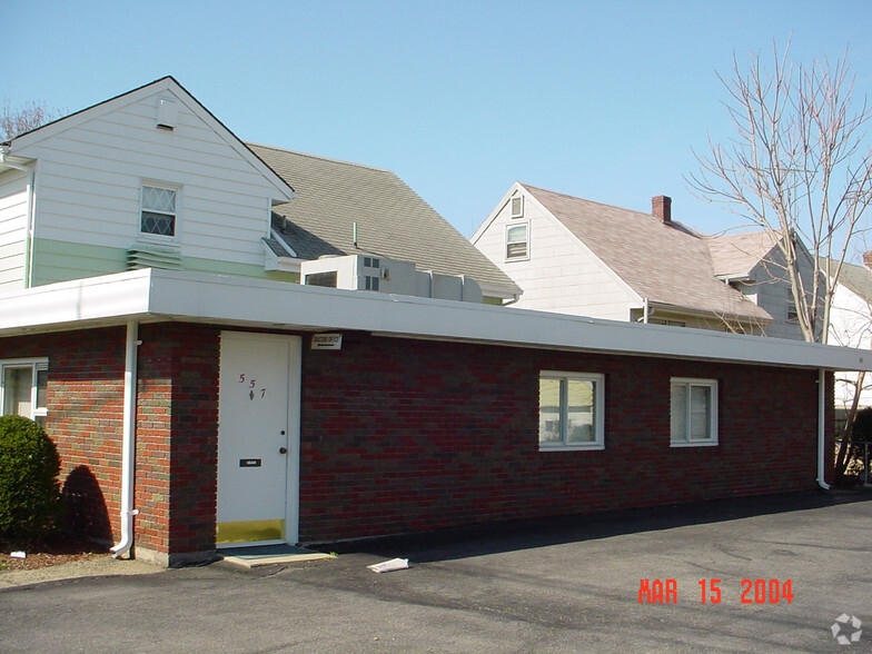 145 Baldwin Ave, Hasbrouck Heights, NJ en venta - Foto del edificio - Imagen 2 de 3