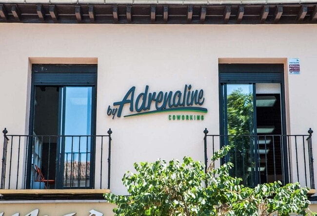 Más detalles de Calle de los Mártires Puerta, 1, Alcalá de Henares - Coworking en alquiler