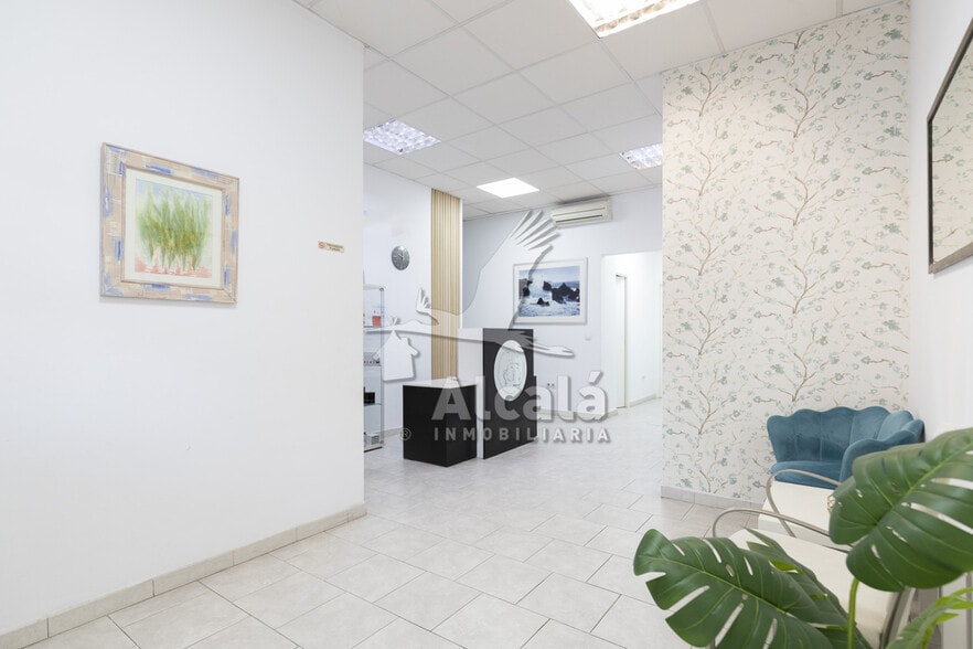 Edificio residencial en Alcalá de Henares, Madrid en venta - Foto del edificio - Imagen 2 de 2