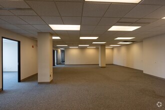 701 Lee St, Des Plaines, IL en alquiler Foto del interior- Imagen 1 de 11