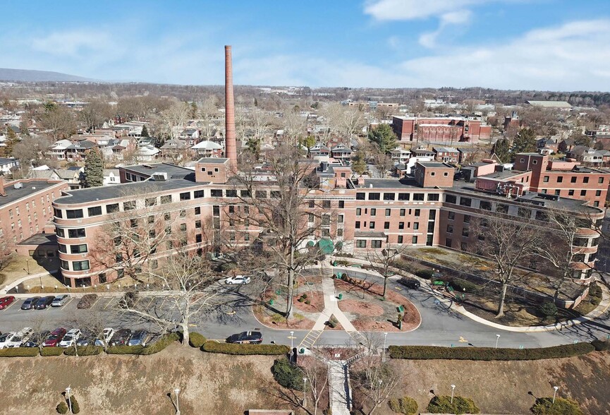 2601 N 3rd St, Harrisburg, PA en alquiler - Foto del edificio - Imagen 1 de 9