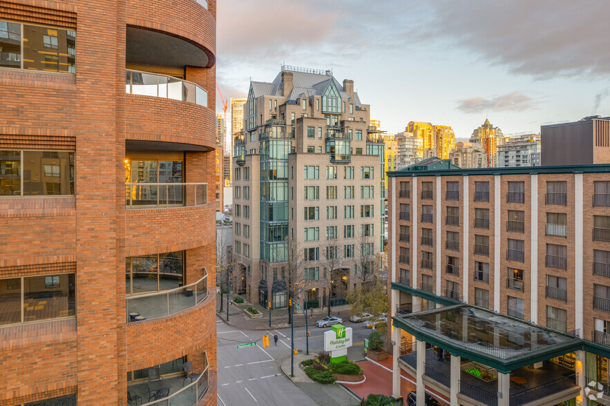 1080 Howe St, Vancouver, BC en venta - Foto principal - Imagen 1 de 19