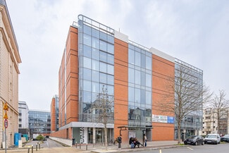 Más detalles de 8 Rue De Saint - Cloud, Suresnes - Oficina en alquiler