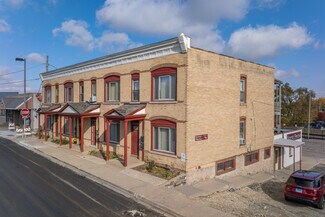 Más detalles de 130 Washington St, Woodstock, IL - Edificio residencial en venta