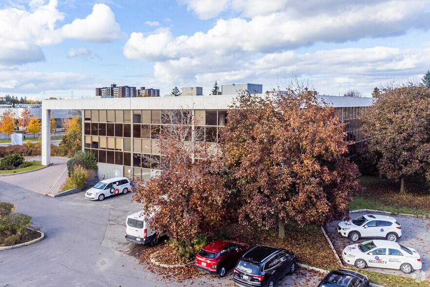 2255 St Laurent Blvd, Ottawa, ON en alquiler - Foto del edificio - Imagen 2 de 4