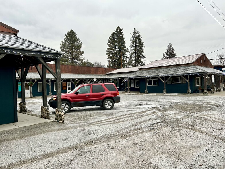 North Cascades Hwy, Twisp, WA en venta - Foto del edificio - Imagen 2 de 3