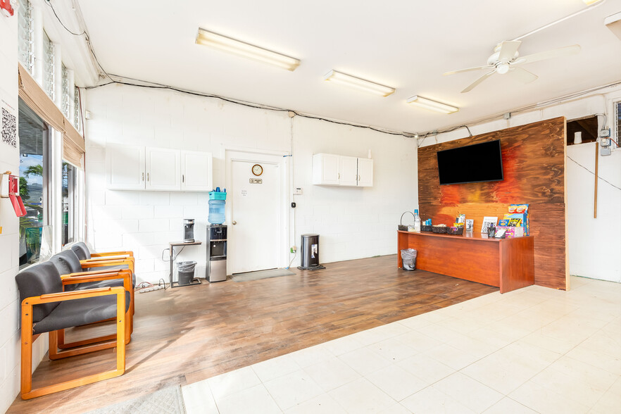 650 Kilani Ave, Wahiawa, HI en venta - Foto del edificio - Imagen 3 de 26