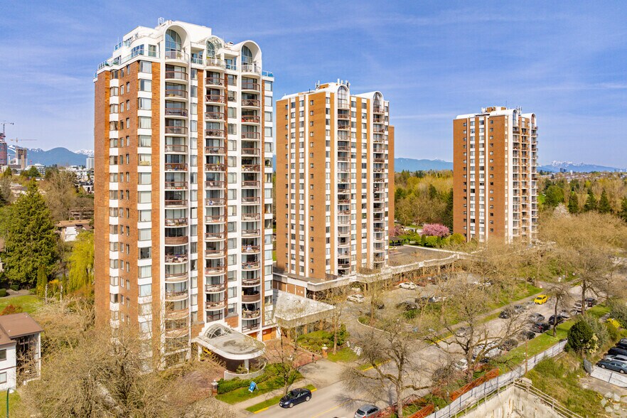 621 W 57th Ave, Vancouver, BC en alquiler - Foto del edificio - Imagen 1 de 3