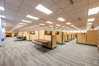 1700 Magnavox Way, Fort Wayne, IN en alquiler Foto del interior- Imagen 2 de 5