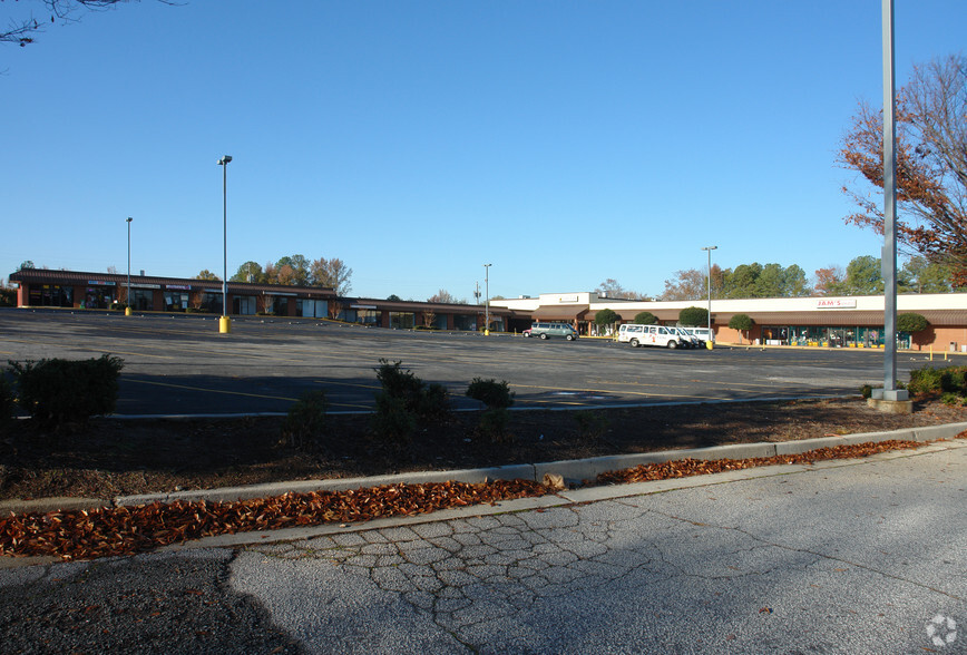 6200 Memorial Dr, Stone Mountain, GA en alquiler - Foto del edificio - Imagen 1 de 7