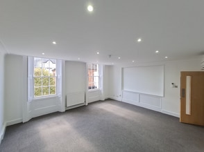 5-6 Church St, Twickenham en venta Foto del interior- Imagen 2 de 4