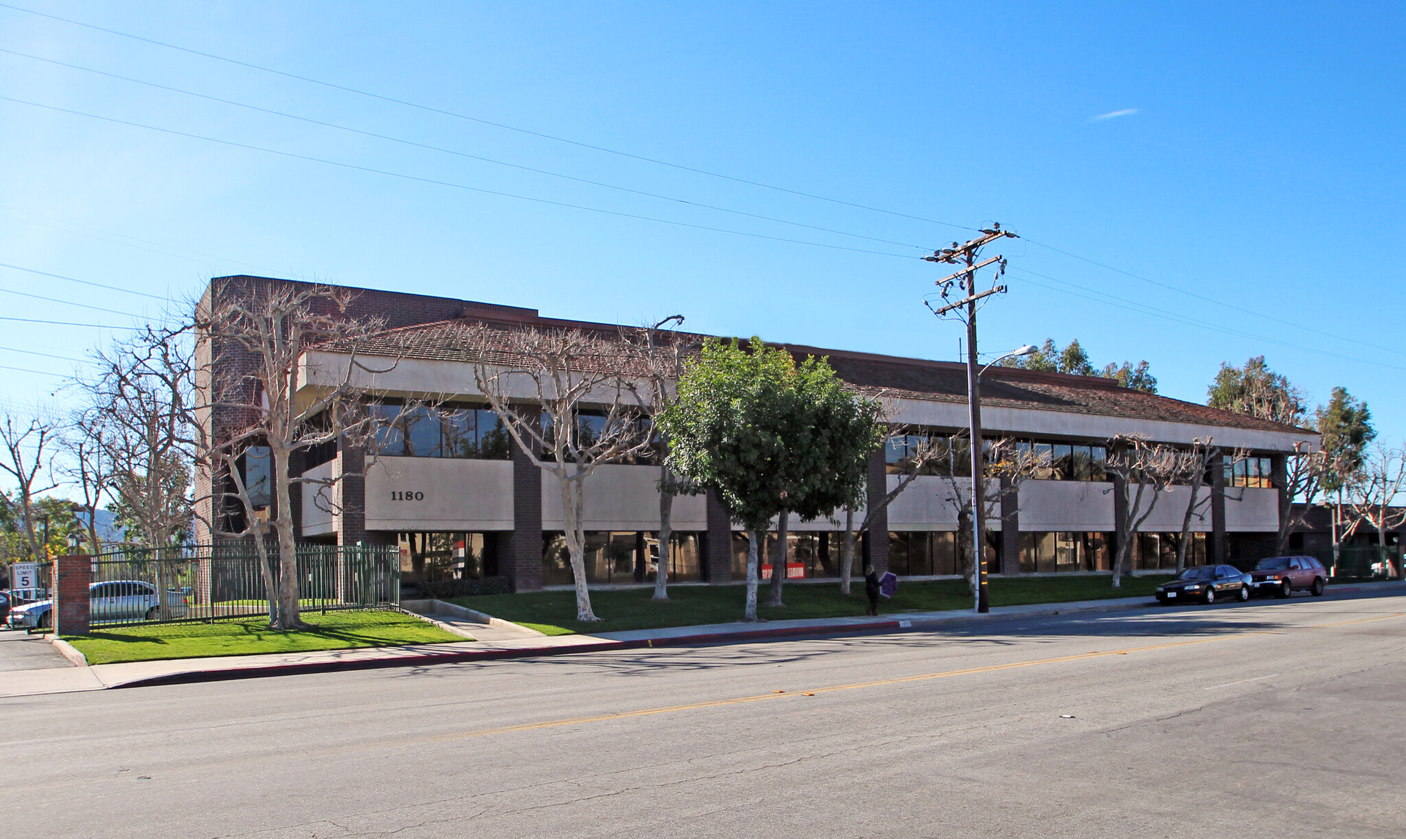 1180 Durfee Ave, South El Monte, CA en alquiler Foto del edificio- Imagen 1 de 6