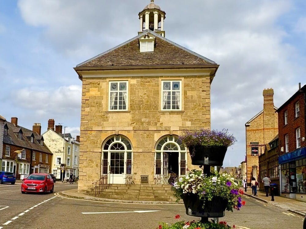 Market Pl, Brackley en alquiler Foto del edificio- Imagen 1 de 9