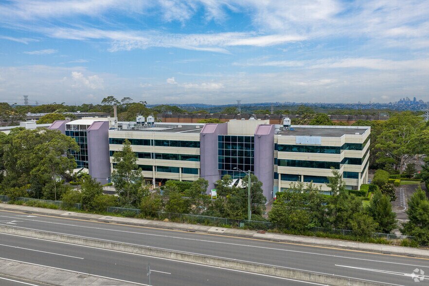 14 Aquatic Dr, FRENCHS FOREST en alquiler - Foto principal - Imagen 1 de 3