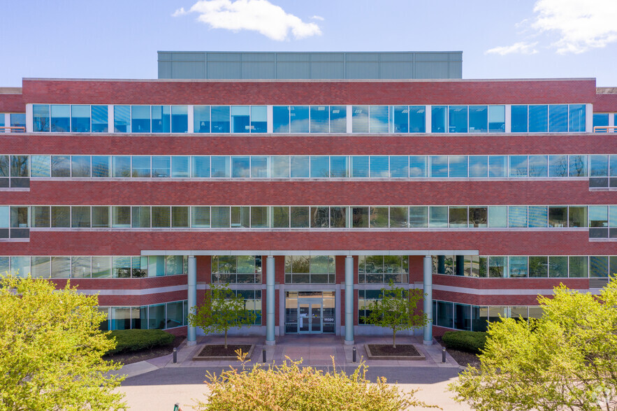 19500 Victor Pky, Livonia, MI en alquiler - Foto del edificio - Imagen 2 de 11