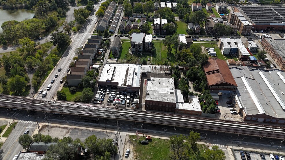 Garfield Park Portfolio cartera de 2 inmuebles en venta en LoopNet.es - Foto del edificio - Imagen 2 de 10