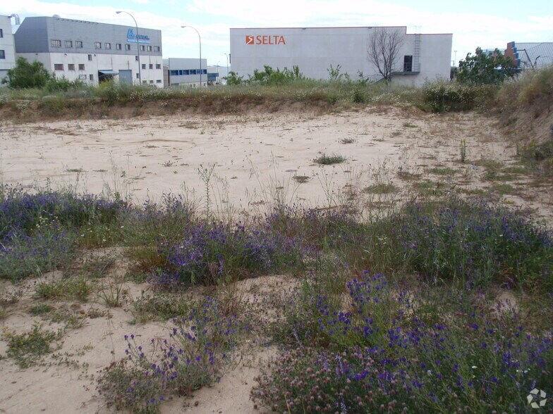 Calle del Puerto Guadarrama, 5, Móstoles, Madrid en venta - Foto del edificio - Imagen 3 de 5