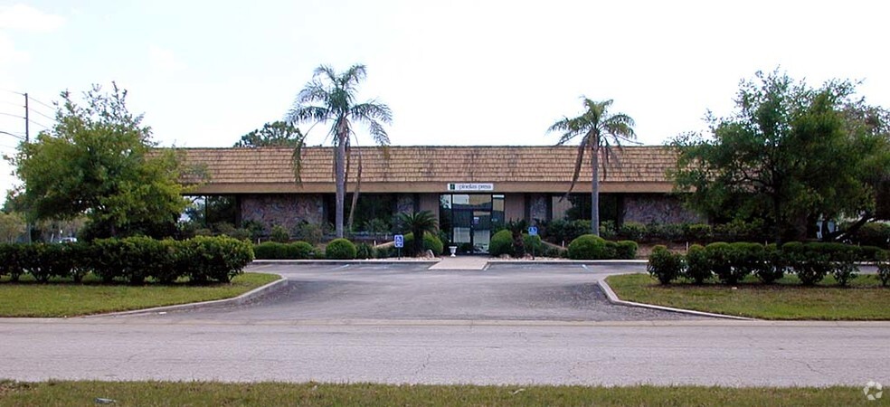 13900 N 49th St, Clearwater, FL en venta - Foto del edificio - Imagen 3 de 5