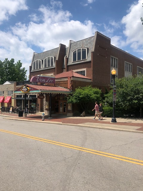 517 E Kirkwood Ave, Bloomington, IN en alquiler Foto del edificio- Imagen 1 de 1