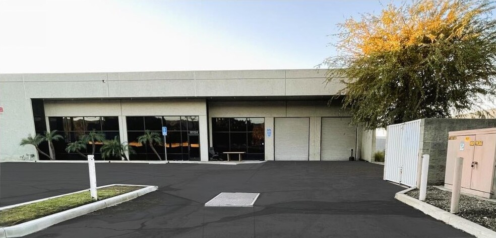 5539 Ayon Ave, Irwindale, CA en alquiler - Foto del edificio - Imagen 2 de 7