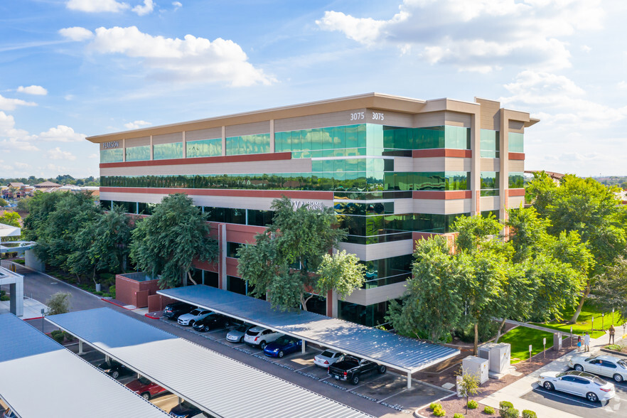 3075 W Ray Rd, Chandler, AZ en alquiler - Foto del edificio - Imagen 3 de 9