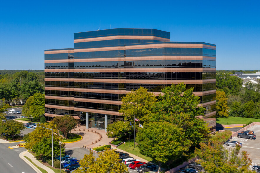 11350 Random Hills Rd, Fairfax, VA en alquiler - Foto del edificio - Imagen 2 de 12