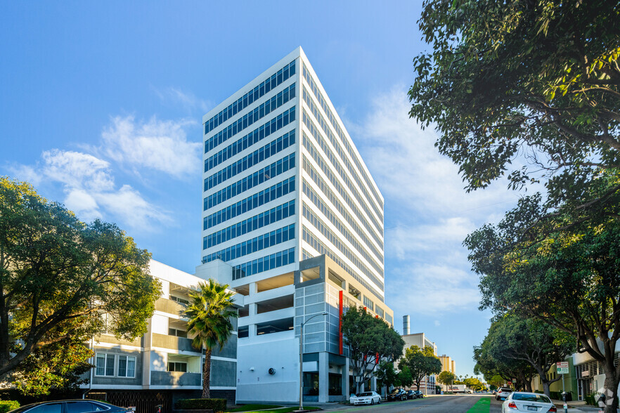 1260 15th St, Santa Monica, CA en alquiler - Foto del edificio - Imagen 2 de 2