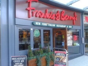 Eagles Meadow, Wrexham en alquiler Foto del edificio- Imagen 1 de 2