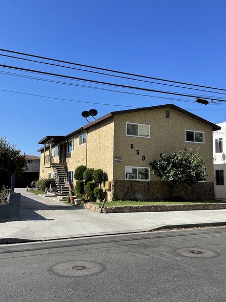 650 E 15th St, Long Beach, CA en venta - Foto del edificio - Imagen 1 de 1