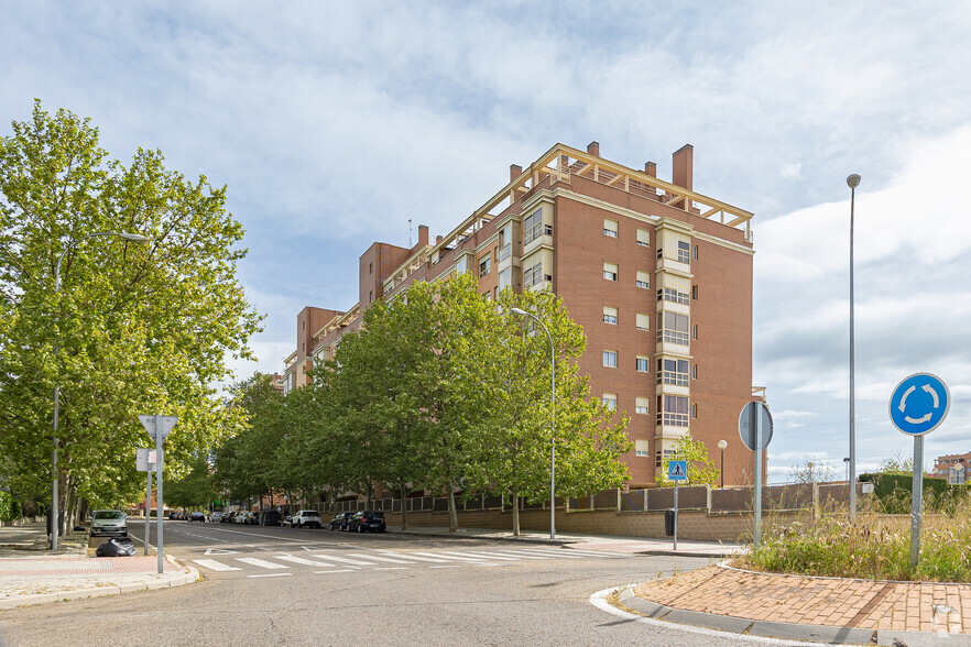 Calle Pinar de San José, 23, Madrid, Madrid en alquiler - Foto del edificio - Imagen 3 de 3