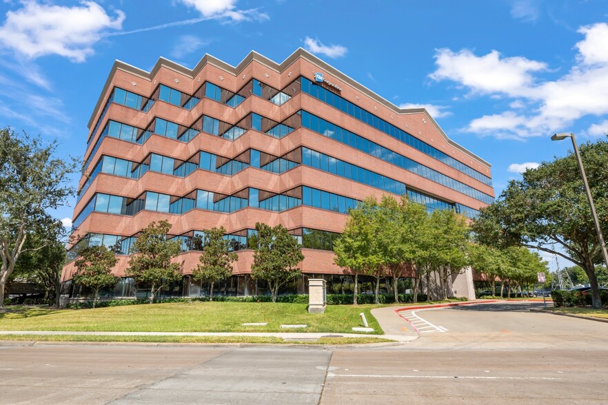 11200 Richmond Ave, Houston, TX en venta - Foto del edificio - Imagen 2 de 9