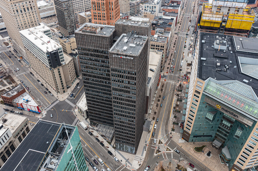 1001 Woodward Ave, Detroit, MI en alquiler - Foto del edificio - Imagen 1 de 10