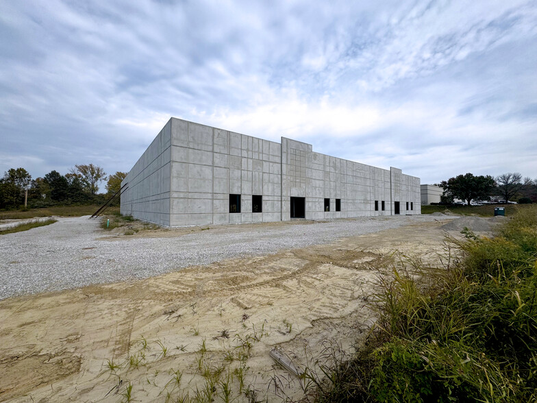 500-550 Corporate Hills Dr, Saint Charles, MO en alquiler - Foto del edificio - Imagen 1 de 8