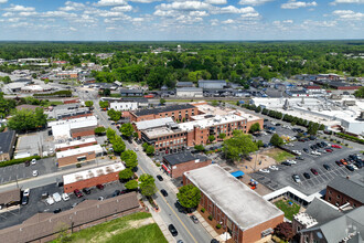 210 N Main St, Kernersville, NC - VISTA AÉREA  vista de mapa