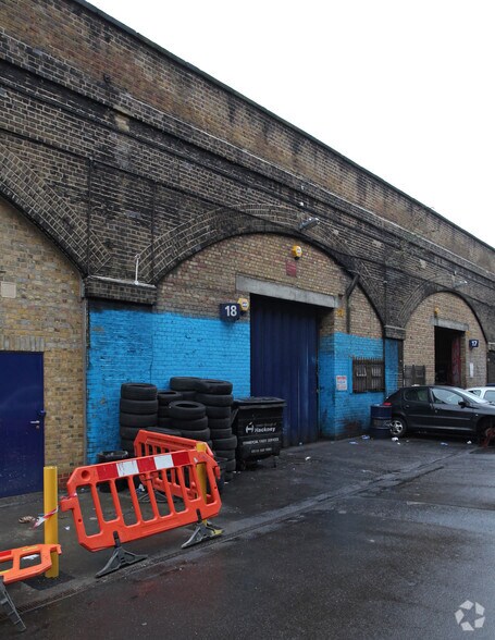 Bohemia Pl, London en alquiler - Foto del edificio - Imagen 3 de 4