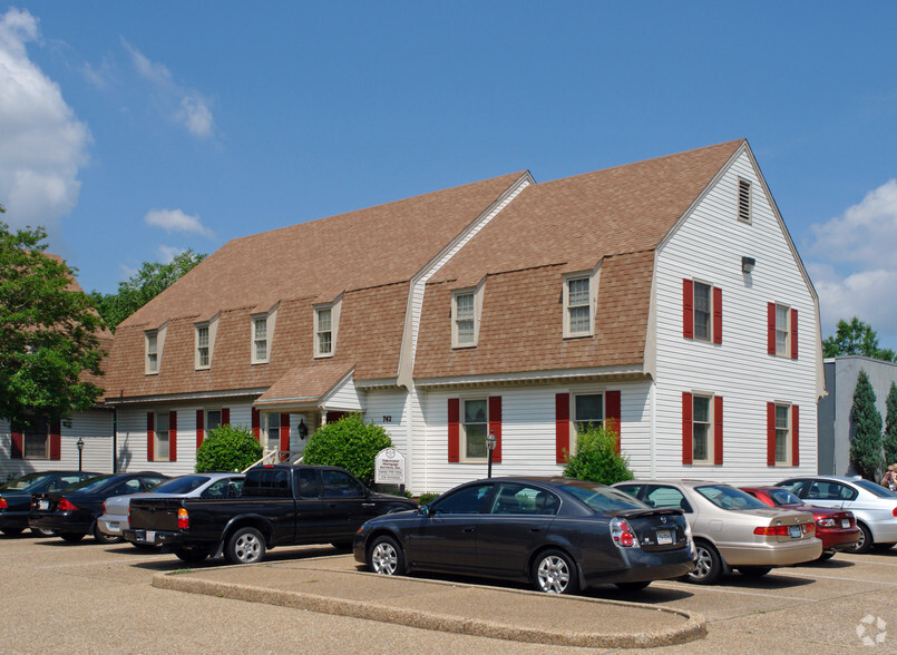 742 Thimble Shoals Blvd, Newport News, VA en alquiler - Foto del edificio - Imagen 1 de 10