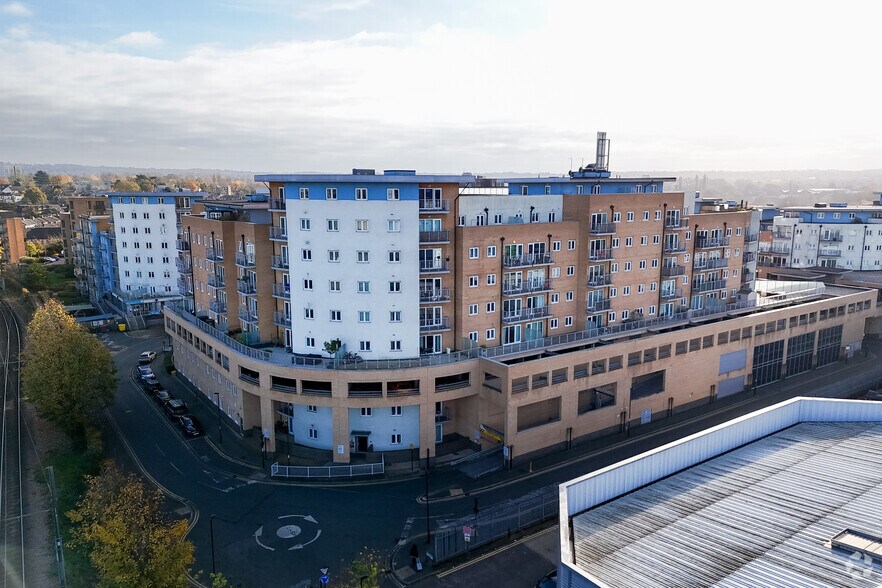 11-19 Whitestone Way, Croydon en venta - Foto principal - Imagen 1 de 3