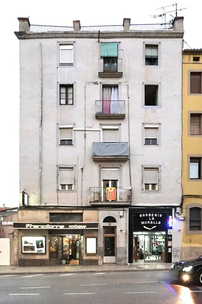 Más detalles de Edificio residencial​ en venta