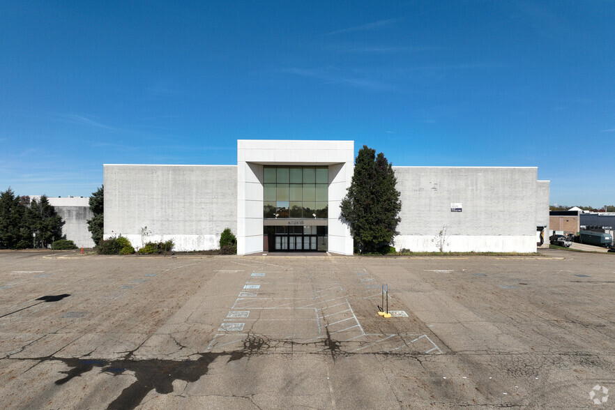 100 Mall Dr, Steubenville, OH en alquiler - Foto del edificio - Imagen 1 de 5