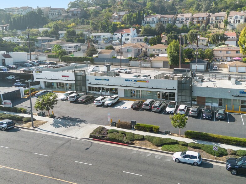 883 S Atlantic Blvd, Monterey Park, CA en alquiler - Foto del edificio - Imagen 1 de 7