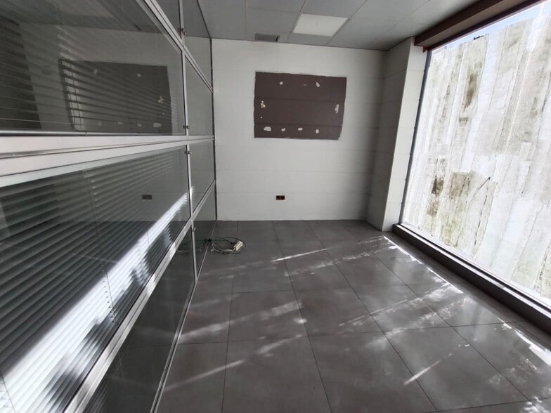 Avenida de las Castañeras, 34, Arroyomolinos, Madrid en venta - Foto del interior - Imagen 2 de 6