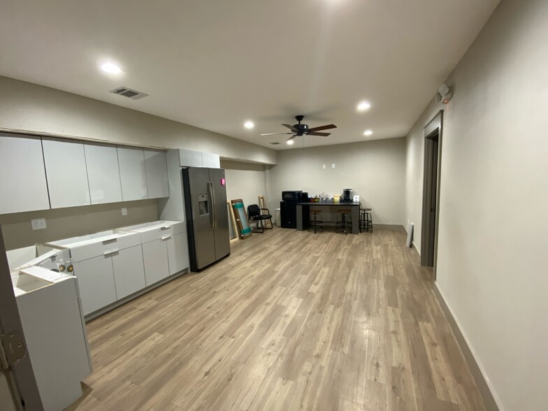 8466 N Sam Houston Pky W, Houston, TX en venta - Foto del edificio - Imagen 3 de 6