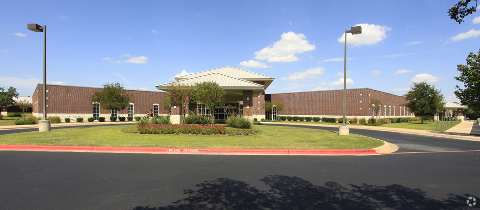 7200 Wyoming Springs Rd, Round Rock, TX en alquiler - Foto del edificio - Imagen 1 de 10